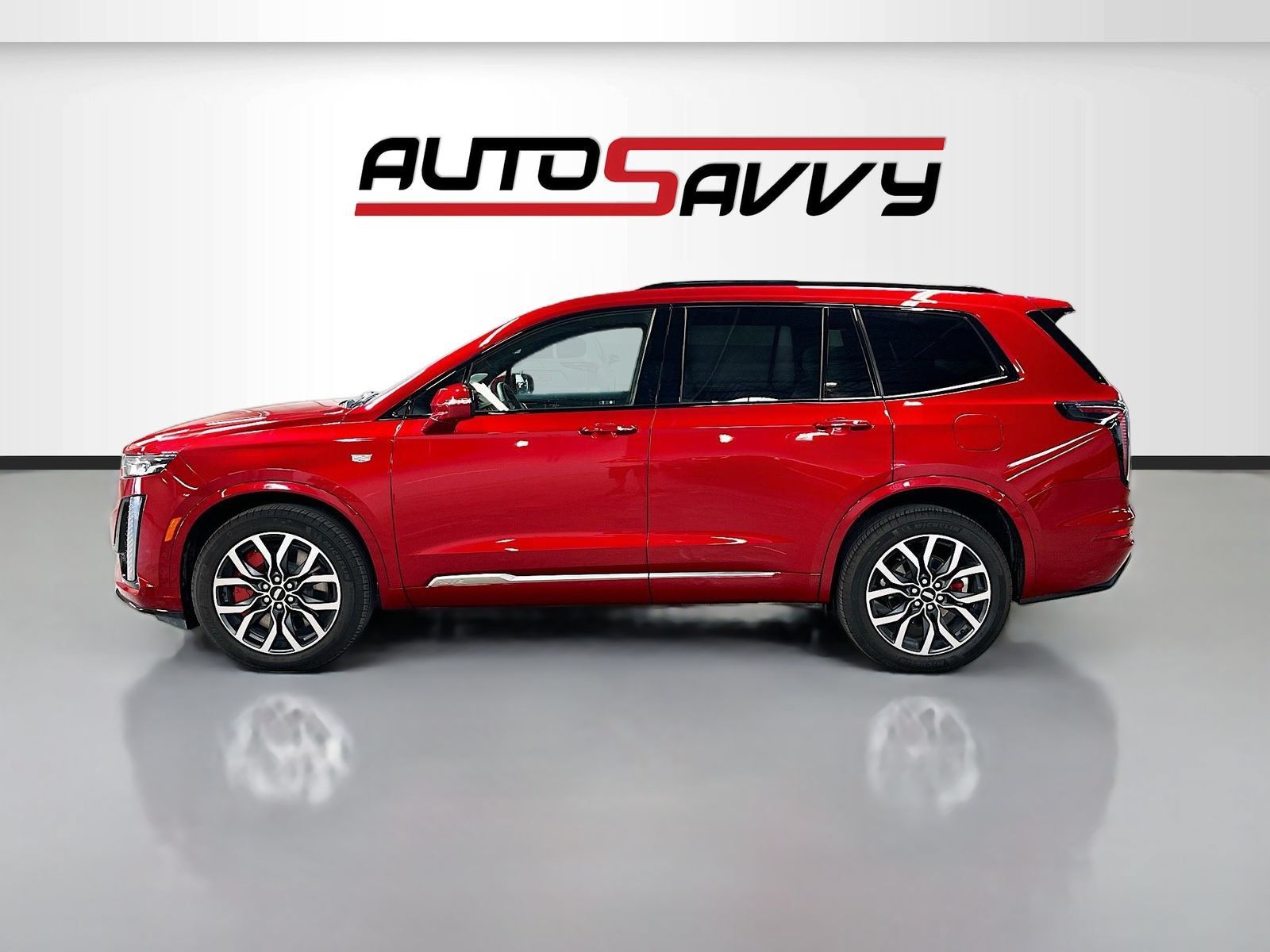 Used 2025 Cadillac XT6 Sport w/ Technology Package AWD/4WD image 4