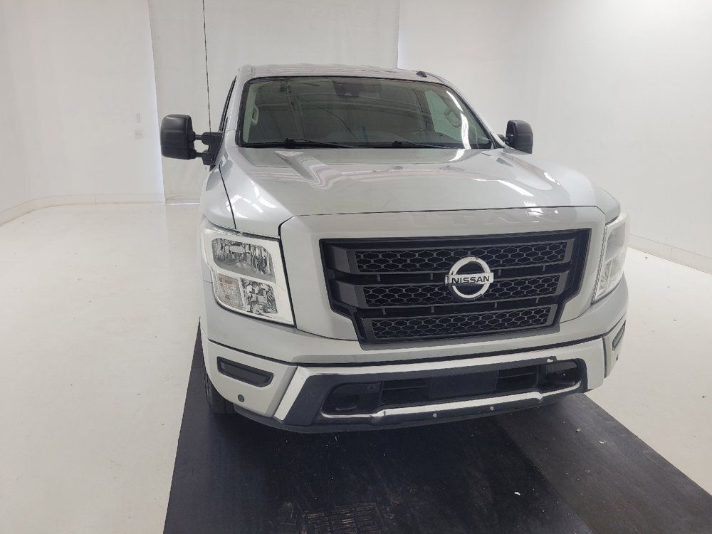 Used 2020 Nissan Titan SV w/ SV Convenience Package RWD image 14