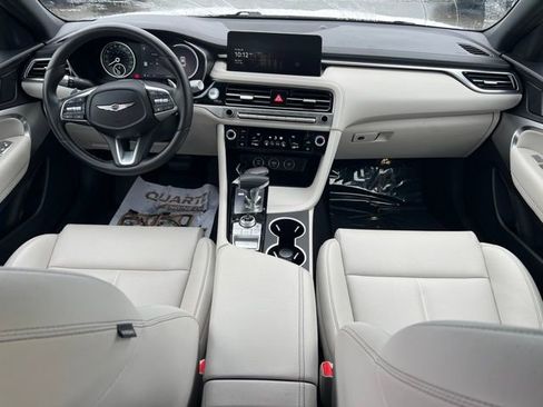 Used 2025 Genesis G70 2.5T image 10