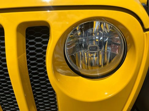 Used 2020 Jeep Wrangler Unlimited Sport S AWD/4WD image 26