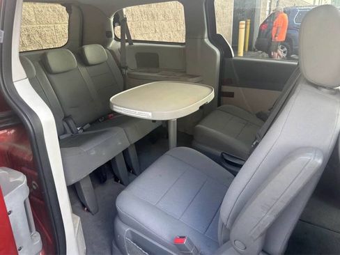 Used 2008 Dodge Grand Caravan SE FWD image 5