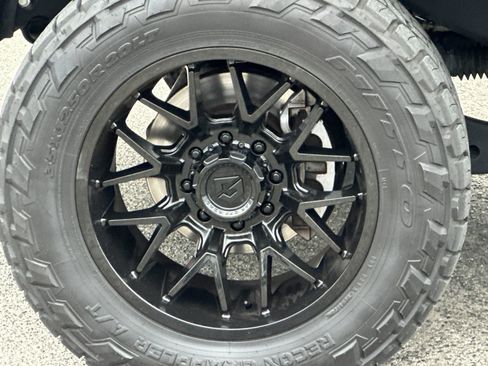 Used 2020 RAM 3500 Laramie image 32