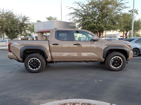 Certified 2026 Toyota Tacoma TRD Off-Road w/ TRD Off Road Premium Package AWD/4WD image 3