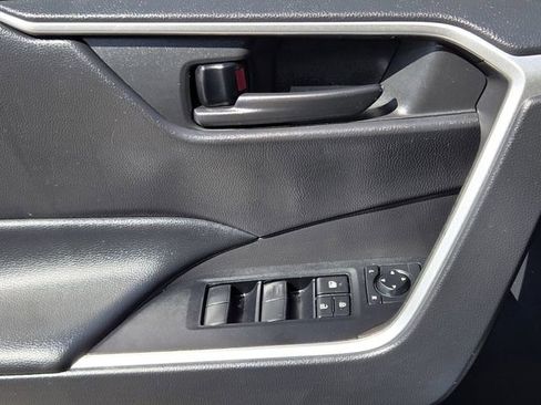 Used 2023 Toyota RAV4 LE FWD image 30