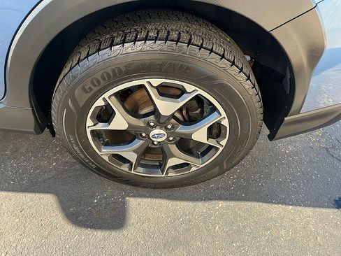 Used 2018 Subaru Crosstrek 2.0i Premium image 12