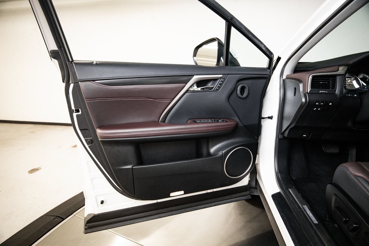 Used 2019 Lexus RX 450h AWD image 23