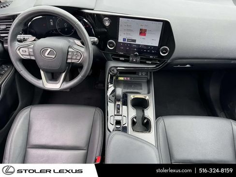 Used 2022 Lexus NX 250 FWD image 19