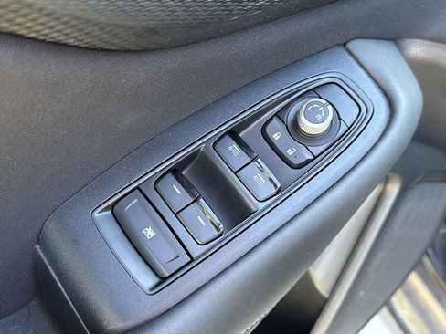 Used 2022 Subaru Outback Premium image 16