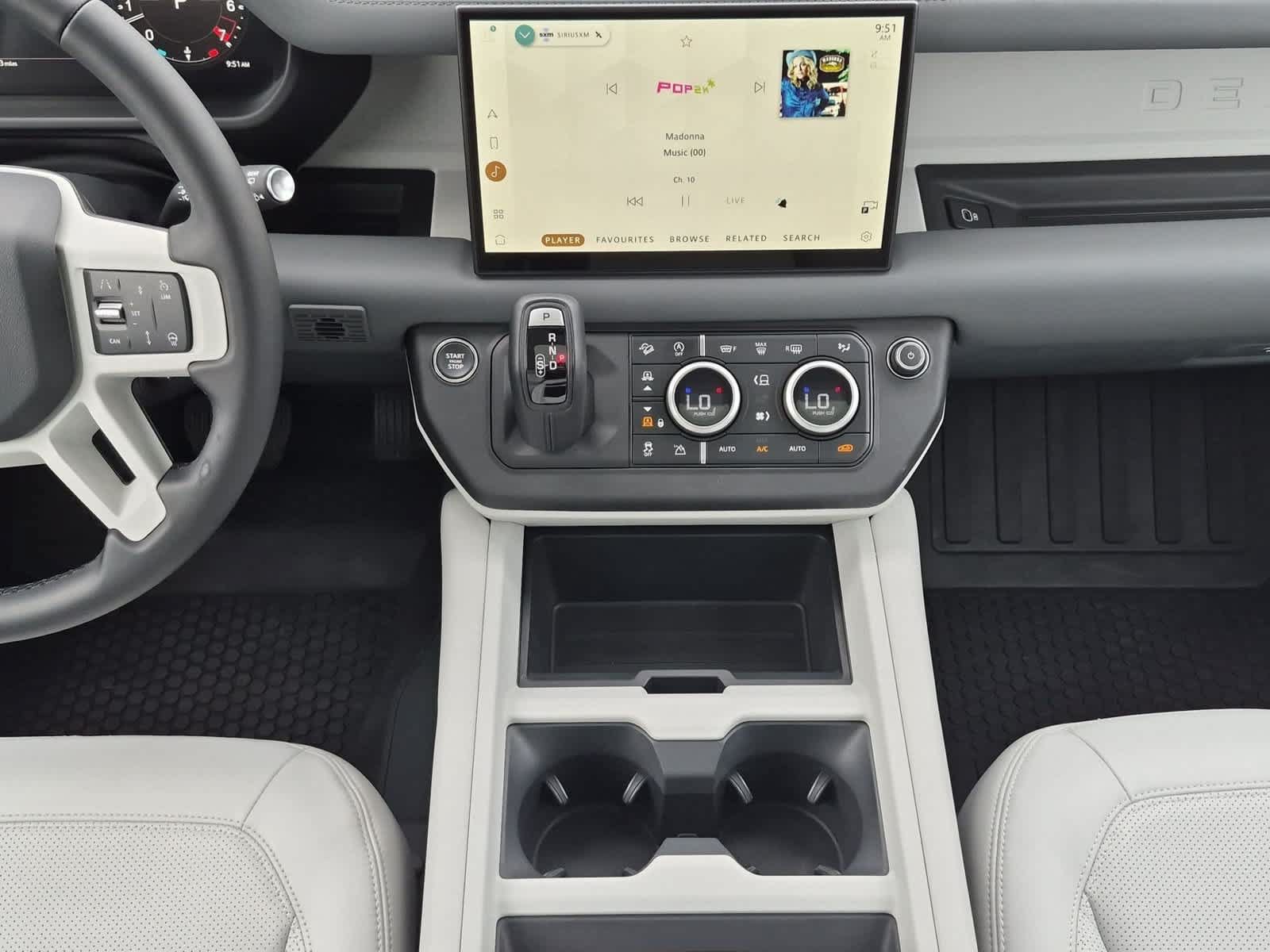 Certified 2025 Land Rover Defender 110 X-Dynamic SE AWD/4WD image 29