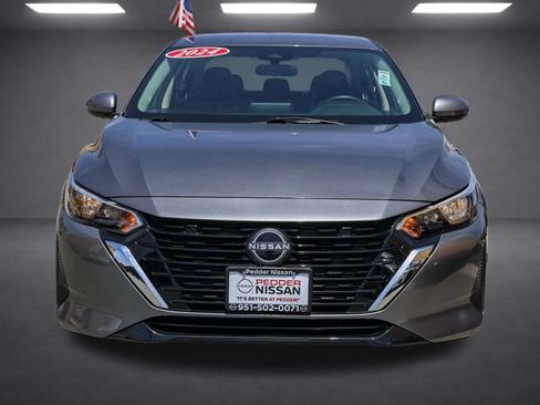 Used 2024 Nissan Sentra SV FWD image 9