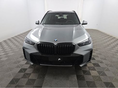 Used 2025 BMW X5 xDrive40i w/ M Sport Package AWD/4WD image 2