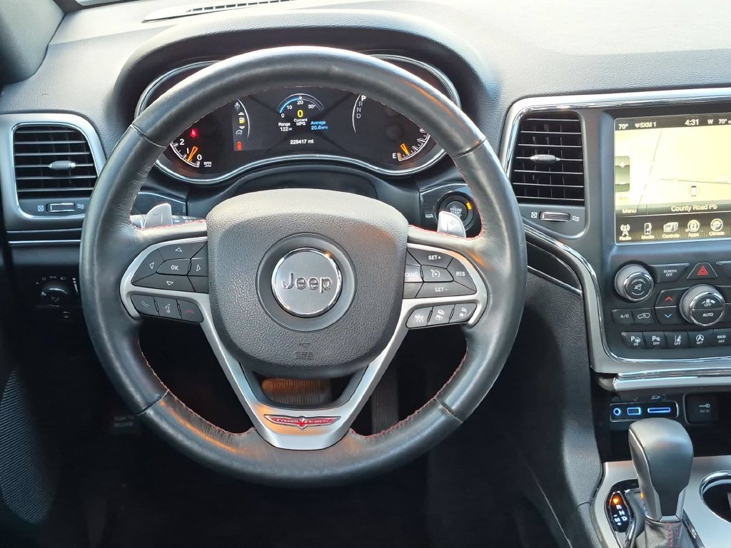 Used 2017 Jeep Grand Cherokee Trailhawk w/ Trailhawk Luxury Group AWD/4WD image 18