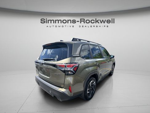 Used 2025 Subaru Forester Premium w/ Protection Package (1PH) AWD/4WD image 5