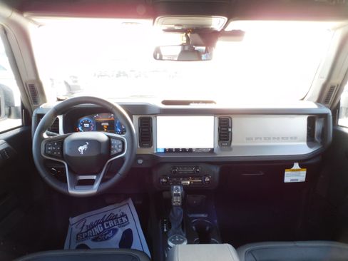 New 2025 Ford Bronco Outer Banks image 15