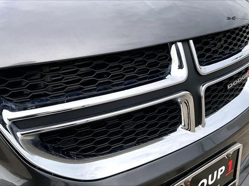 Used 2020 Dodge Grand Caravan SXT FWD image 30