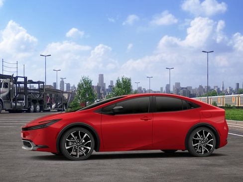 New 2027 Toyota Prius Plug-In Hybrid FWD image 3
