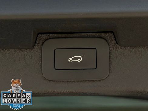 Used 2023 Land Rover Discovery HSE R-Dynamic AWD/4WD image 24