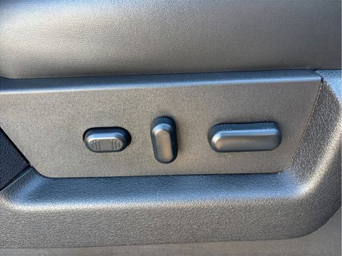 Used 2013 Ford F150 Raptor w/ Luxury Equipment Group image 44