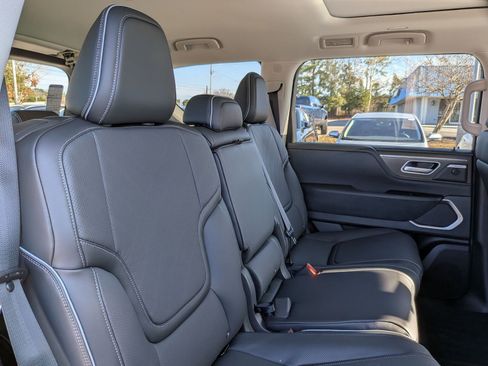 New 2026 INFINITI QX80 Luxe w/ Cargo Package image 34