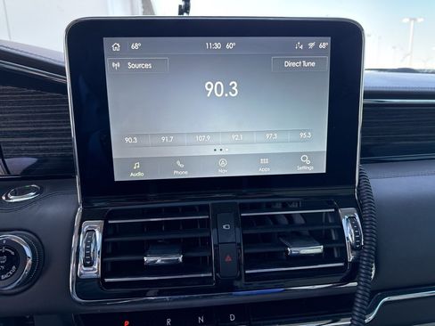 Used 2021 Lincoln Navigator Black Label w/ Special Edition Package image 10