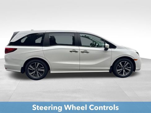 Used 2024 Honda Odyssey Touring image 9