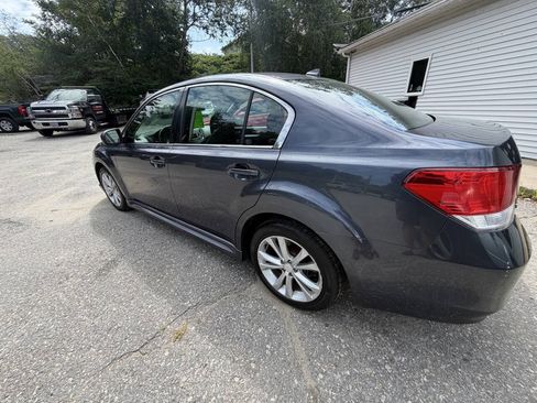 Used 2014 Subaru Legacy 2.5i Premium AWD/4WD image 4