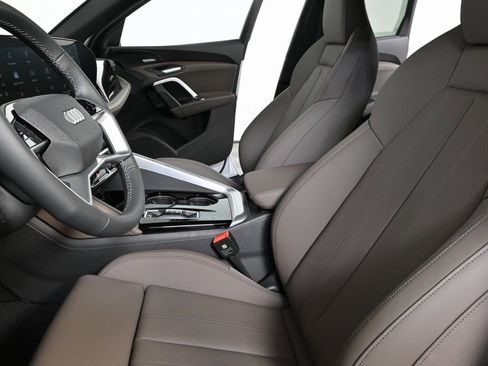 New 2025 Audi Q5 Premium Plus image 5