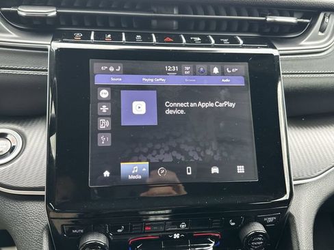 Used 2024 Jeep Grand Cherokee Altitude AWD/4WD image 14
