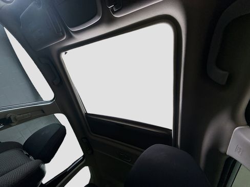 Used 2024 Subaru Forester Sport image 41