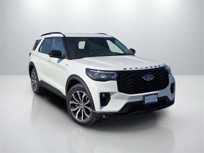 New 2025 Ford Explorer ST-Line w/ Premium Package