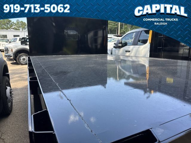 New 2026 Ford F550 4x4 Crew Cab image 18