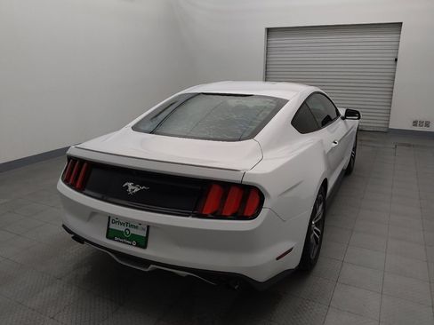 Used 2017 Ford Mustang Coupe image 7