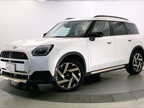 Certified 2025 MINI Cooper Countryman S w/ Comfort Package Max AWD/4WD image 10