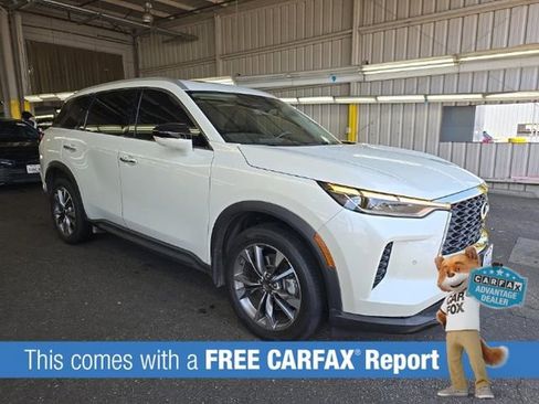 Used 2023 INFINITI QX60 Luxe w/ Vision Package AWD/4WD image 2