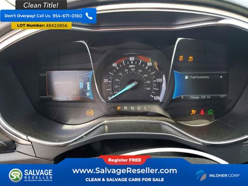 Used 2018 Ford Fusion SE FWD image 12
