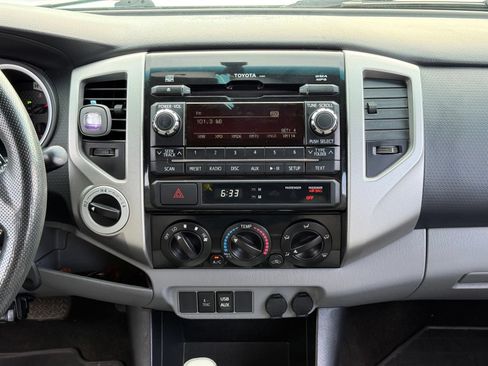 Used 2012 Toyota Tacoma 4x4 Double Cab w/ TRD Off-Road Pkg image 19