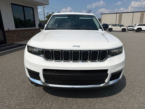 Used 2022 Jeep Grand Cherokee L Limited AWD/4WD image 12