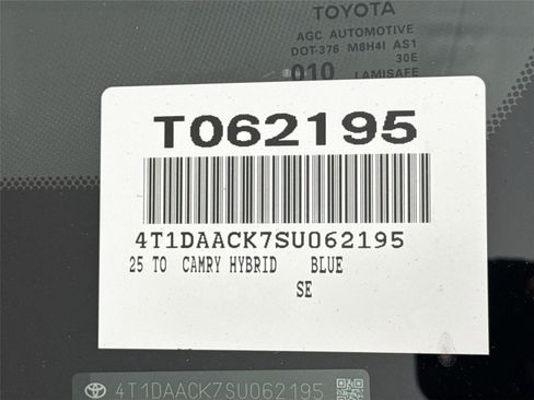 Used 2025 Toyota Camry SE image 47