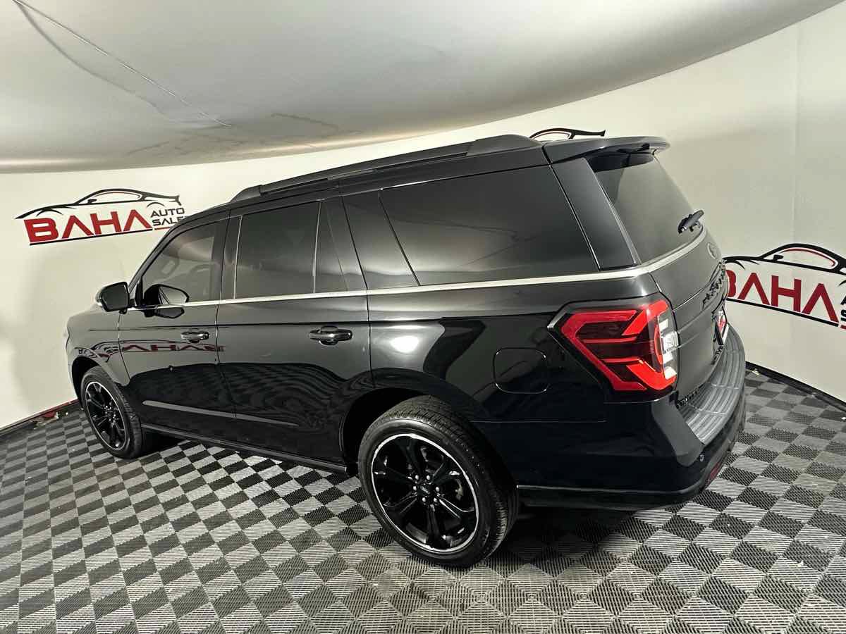 Used 2023 Ford Expedition Limited AWD/4WD image 6