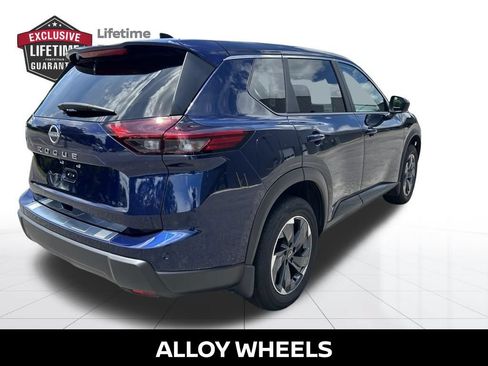 Certified 2025 Nissan Rogue SV FWD image 7