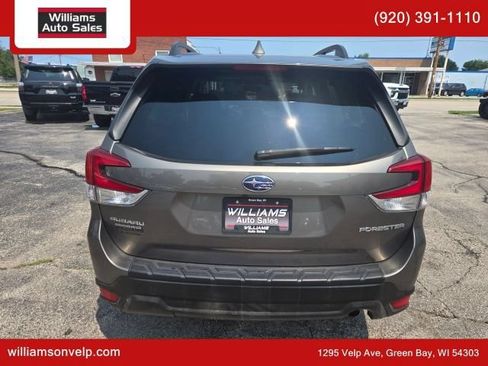 Used 2019 Subaru Forester Premium w/ All-Weather Package AWD/4WD image 5