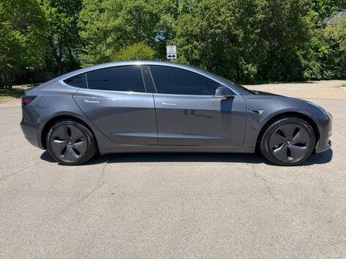 Used 2019 Tesla Model 3 Long Range AWD/4WD image 4