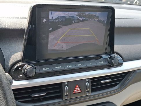 Used 2023 Kia Forte LXS w/ LXS Technology Package FWD image 27