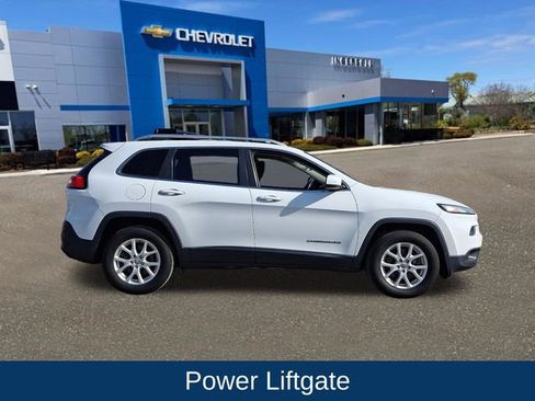Used 2015 Jeep Cherokee Latitude w/ Comfort/Convenience Group image 27