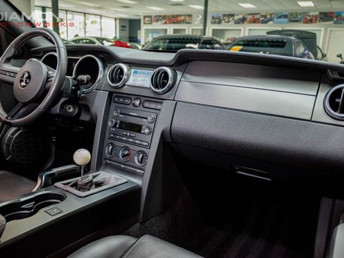 Used 2009 Ford Mustang Shelby GT500 RWD image 87