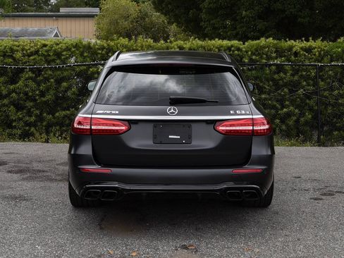 Used 2023 Mercedes-Benz E 63 AMG S image 9
