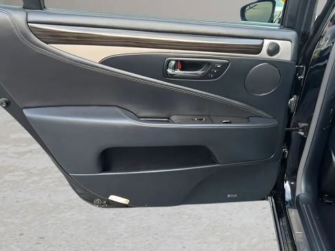 Used 2014 Lexus LS 460 L w/ Ultra Luxury Package image 28