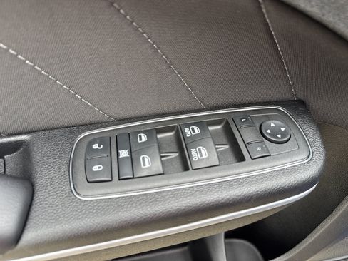 Used 2022 Dodge Charger SXT RWD image 8