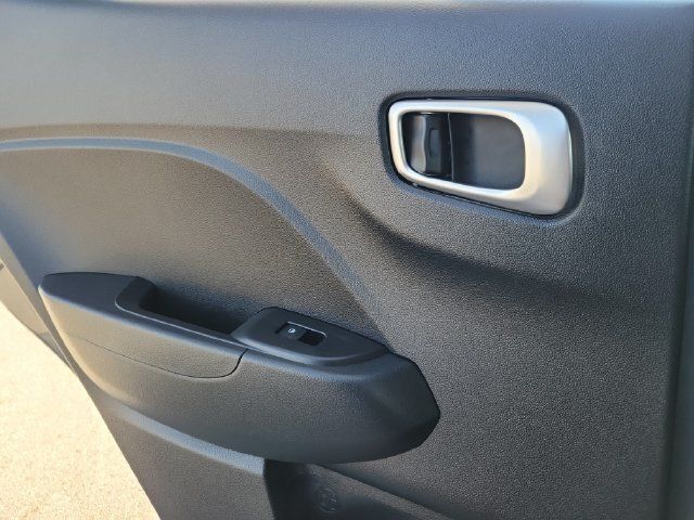 New 2026 Hyundai Venue SE FWD image 21