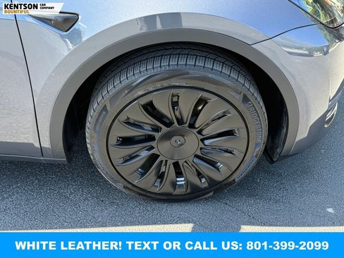 Used 2023 Tesla Model Y Long Range AWD/4WD image 15
